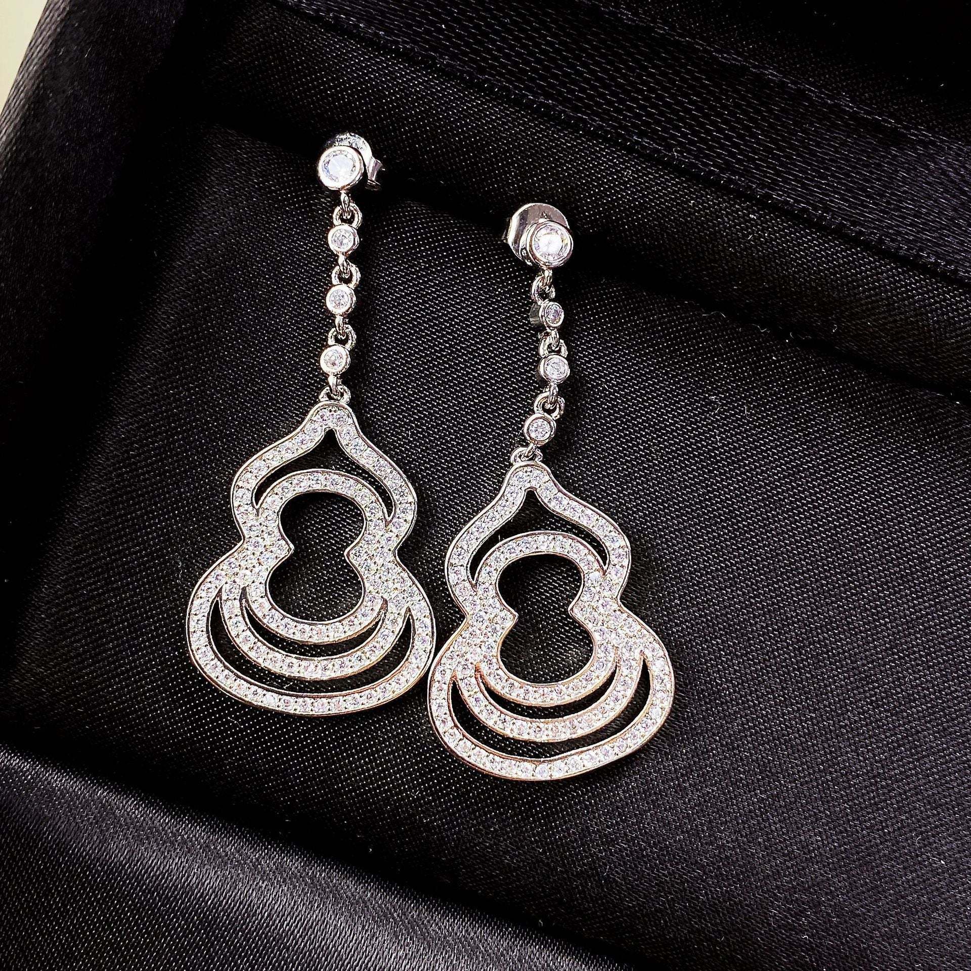Gourd Shaped Earrings — Twinkles For You