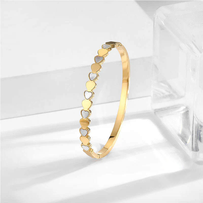 Simple white shell love titanium steel bracelet — Twinkles For You
